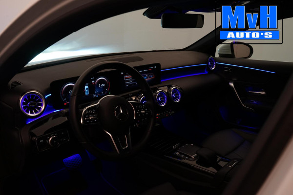 Mercedes-Benz A-Klasse 180 Premium Plus|PARELMOER|SFEERVERL|CAMERA