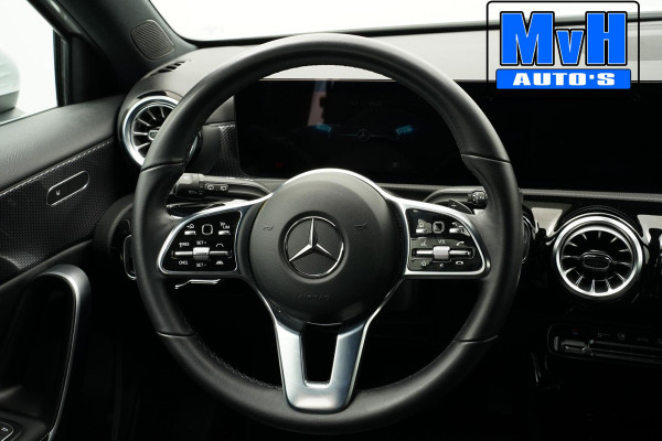 Mercedes-Benz A-Klasse 180 Premium Plus|PARELMOER|SFEERVERL|CAMERA