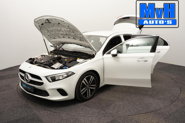 Mercedes-Benz A-Klasse 180 Premium Plus|PARELMOER|SFEERVERL|CAMERA