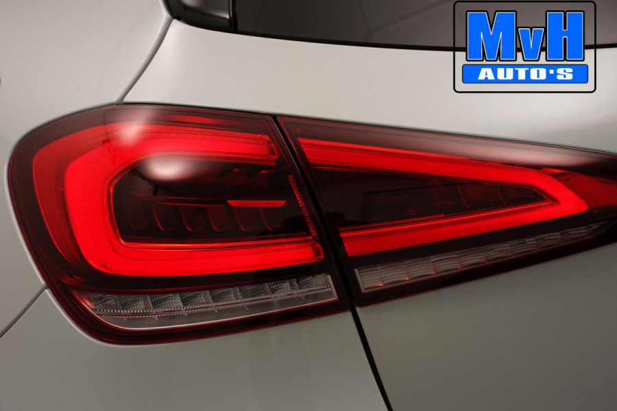 Mercedes-Benz A-Klasse 180 Premium Plus|PARELMOER|SFEERVERL|CAMERA