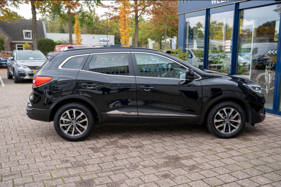 Renault Kadjar 1.3 TCe Black Edition Automaat | Prijs rijklaar incl. 12 mnd garantie | Trekhaak Navi Bose Blindspot Verw stoelen Renault Kadjar 1.3 TCe Black Edition Automaat | Prijs rijklaar incl. 12 mnd garantie | Trekhaak Navi Bose Blindspot Verw stoelen