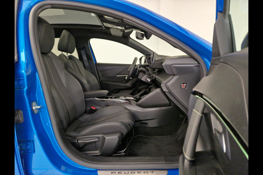 Peugeot 208 Hybrid 136 e-DCS6 GT | Automaat | Panoramadak | Draadloze telefoonlader | Achteruitrijcamera