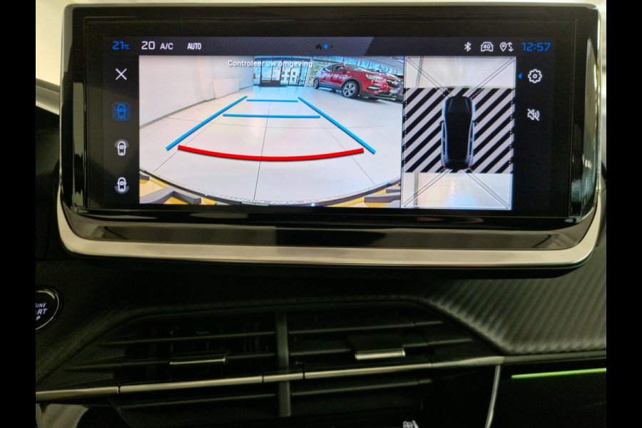 Peugeot 208 Hybrid 136 e-DCS6 GT | Automaat | Panoramadak | Draadloze telefoonlader | Achteruitrijcamera