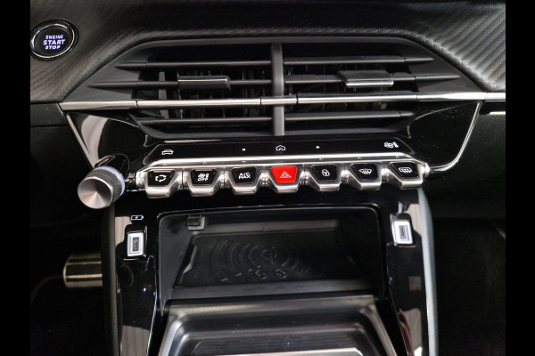 Peugeot 208 Hybrid 136 e-DCS6 GT | Automaat | Panoramadak | Draadloze telefoonlader | Achteruitrijcamera