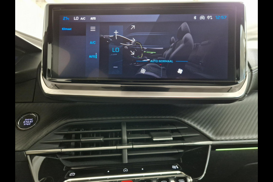 Peugeot 208 Hybrid 136 e-DCS6 GT | Automaat | Panoramadak | Draadloze telefoonlader | Achteruitrijcamera