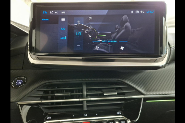 Peugeot 208 Hybrid 136 e-DCS6 GT | Automaat | Panoramadak | Draadloze telefoonlader | Achteruitrijcamera