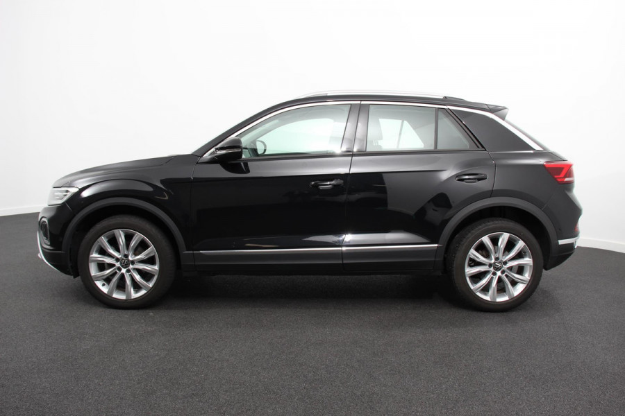 Volkswagen T-Roc 1.5 TSI DSG Style | Navigatie | Wireless App connect | Adaptive Cruise Control | Park Assist | Camera | Parkeersensoren | IQ Drive pakket | Stoel- en stuurwielverwarming | Virtual cockpit | Elektrische achterklep | Full LED koplampen