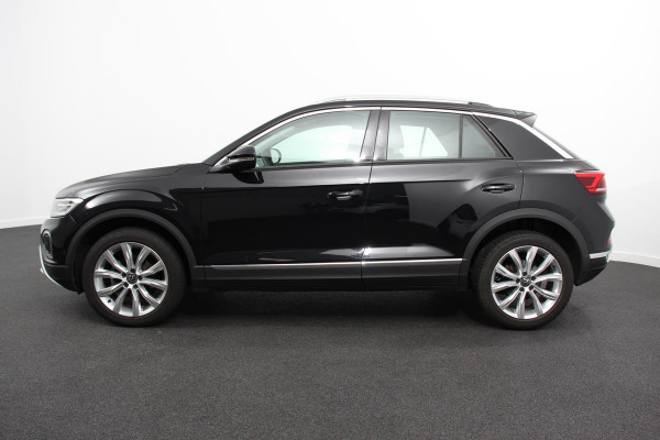 Volkswagen T-Roc 1.5 TSI DSG Style | Navigatie | Wireless App connect | Adaptive Cruise Control | Park Assist | Camera | Parkeersensoren | IQ Drive pakket | Stoel- en stuurwielverwarming | Virtual cockpit | Elektrische achterklep | Full LED koplampen
