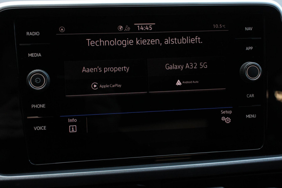 Volkswagen T-Roc 1.5 TSI DSG Style | Navigatie | Wireless App connect | Adaptive Cruise Control | Park Assist | Camera | Parkeersensoren | IQ Drive pakket | Stoel- en stuurwielverwarming | Virtual cockpit | Elektrische achterklep | Full LED koplampen