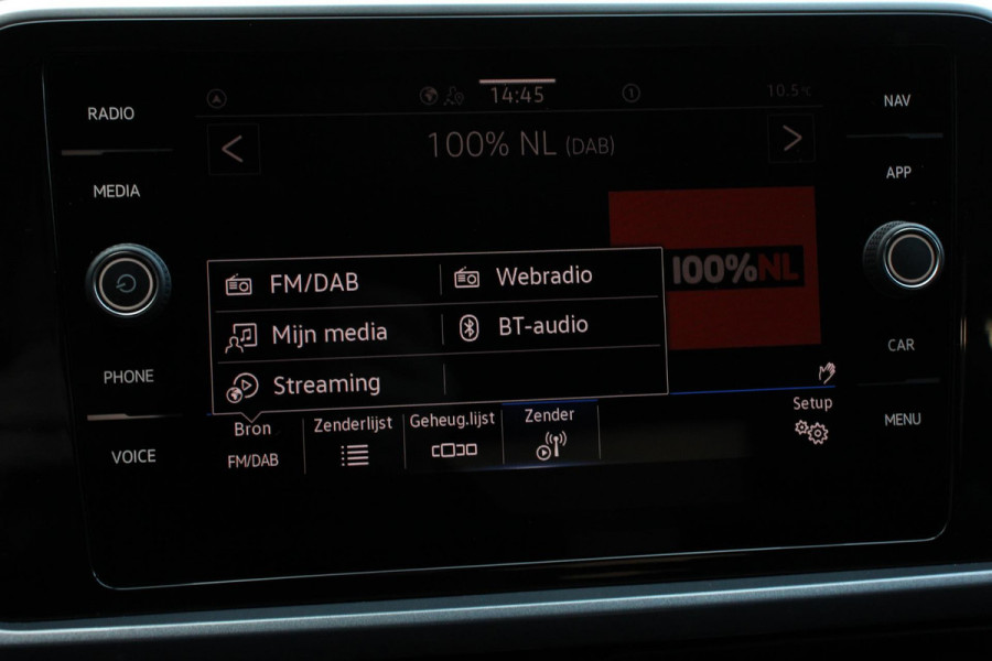 Volkswagen T-Roc 1.5 TSI DSG Style | Navigatie | Wireless App connect | Adaptive Cruise Control | Park Assist | Camera | Parkeersensoren | IQ Drive pakket | Stoel- en stuurwielverwarming | Virtual cockpit | Elektrische achterklep | Full LED koplampen