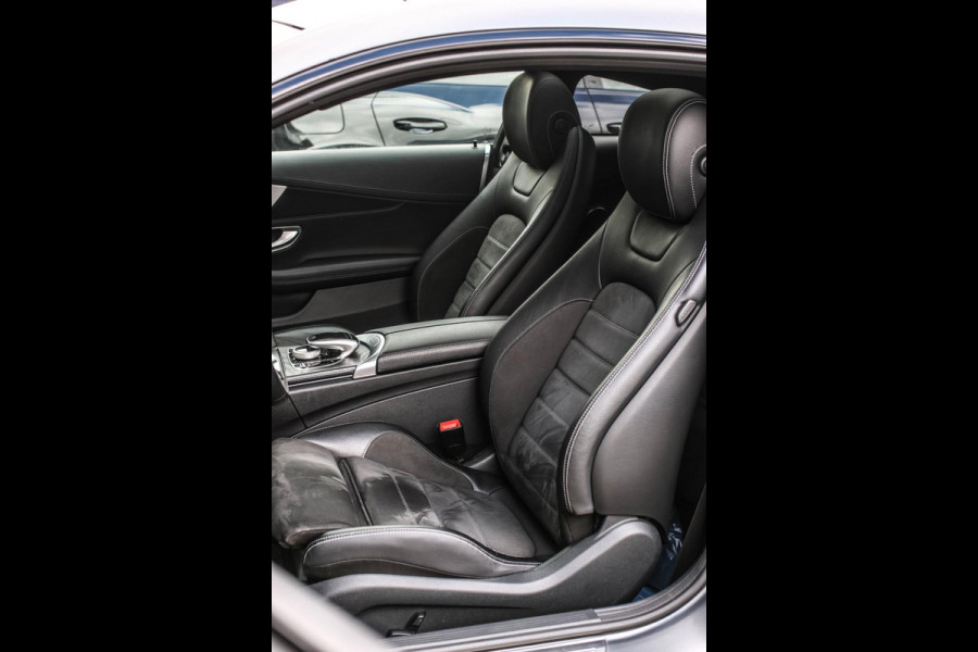 Mercedes-Benz C-Klasse Coupé 180 AMG *Pano*Camera*Magno kleur*Multibeam* Mercedes-Benz C-Klasse Coupé 180 AMG *Pano*Camera*Magno kleur*Multibeam*