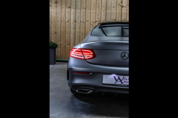 Mercedes-Benz C-Klasse Coupé 180 AMG *Pano*Camera*Magno kleur*Multibeam* Mercedes-Benz C-Klasse Coupé 180 AMG *Pano*Camera*Magno kleur*Multibeam*