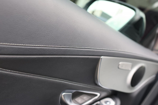 Mercedes-Benz C-Klasse Coupé 180 AMG *Pano*Camera*Magno kleur*Multibeam* Mercedes-Benz C-Klasse Coupé 180 AMG *Pano*Camera*Magno kleur*Multibeam*