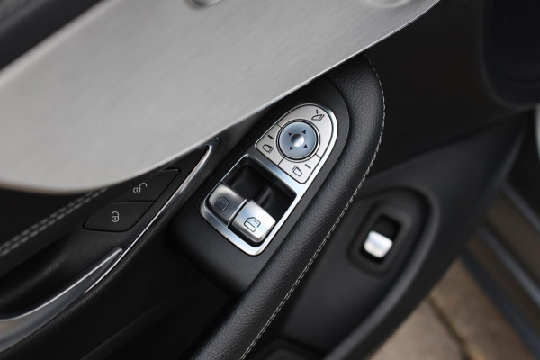 Mercedes-Benz C-Klasse Coupé 180 AMG *Pano*Camera*Magno kleur*Multibeam* Mercedes-Benz C-Klasse Coupé 180 AMG *Pano*Camera*Magno kleur*Multibeam*