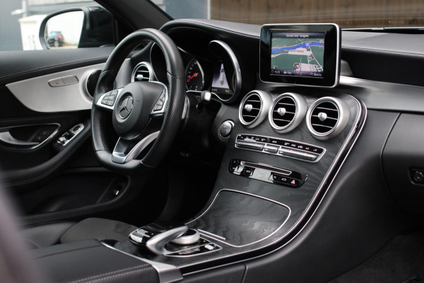 Mercedes-Benz C-Klasse Coupé 180 AMG *Pano*Camera*Magno kleur*Multibeam* Mercedes-Benz C-Klasse Coupé 180 AMG *Pano*Camera*Magno kleur*Multibeam*