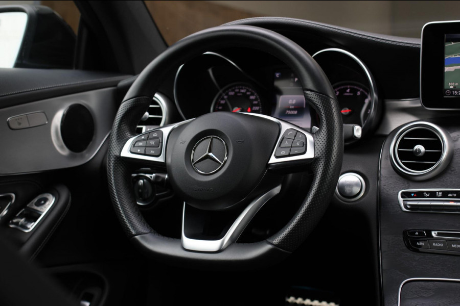 Mercedes-Benz C-Klasse Coupé 180 AMG *Pano*Camera*Magno kleur*Multibeam* Mercedes-Benz C-Klasse Coupé 180 AMG *Pano*Camera*Magno kleur*Multibeam*