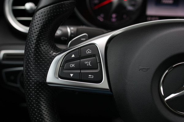 Mercedes-Benz C-Klasse Coupé 180 AMG *Pano*Camera*Magno kleur*Multibeam* Mercedes-Benz C-Klasse Coupé 180 AMG *Pano*Camera*Magno kleur*Multibeam*