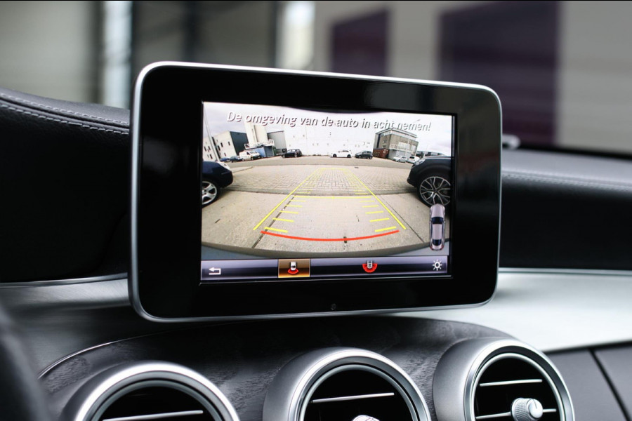 Mercedes-Benz C-Klasse Coupé 180 AMG *Pano*Camera*Magno kleur*Multibeam* Mercedes-Benz C-Klasse Coupé 180 AMG *Pano*Camera*Magno kleur*Multibeam*