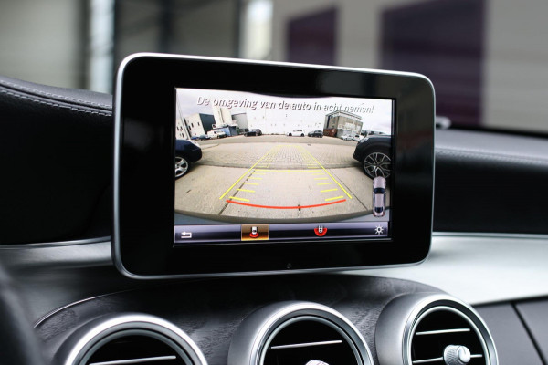 Mercedes-Benz C-Klasse Coupé 180 AMG *Pano*Camera*Magno kleur*Multibeam* Mercedes-Benz C-Klasse Coupé 180 AMG *Pano*Camera*Magno kleur*Multibeam*