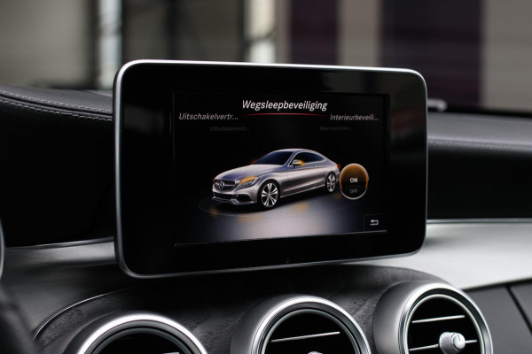 Mercedes-Benz C-Klasse Coupé 180 AMG *Pano*Camera*Magno kleur*Multibeam* Mercedes-Benz C-Klasse Coupé 180 AMG *Pano*Camera*Magno kleur*Multibeam*