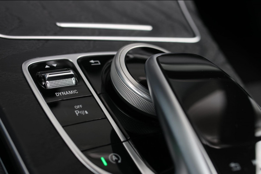 Mercedes-Benz C-Klasse Coupé 180 AMG *Pano*Camera*Magno kleur*Multibeam* Mercedes-Benz C-Klasse Coupé 180 AMG *Pano*Camera*Magno kleur*Multibeam*