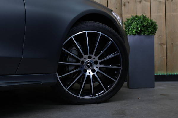 Mercedes-Benz C-Klasse Coupé 180 AMG *Pano*Camera*Magno kleur*Multibeam* Mercedes-Benz C-Klasse Coupé 180 AMG *Pano*Camera*Magno kleur*Multibeam*