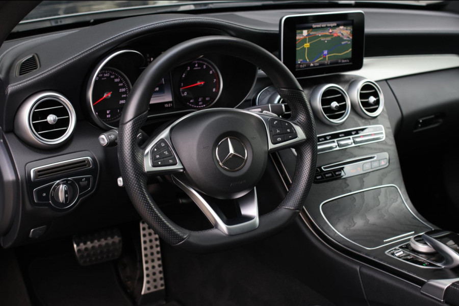Mercedes-Benz C-Klasse Coupé 180 AMG *Pano*Camera*Magno kleur*Multibeam* Mercedes-Benz C-Klasse Coupé 180 AMG *Pano*Camera*Magno kleur*Multibeam*
