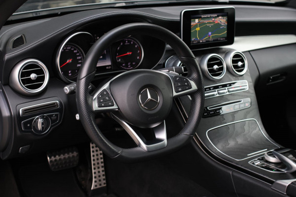Mercedes-Benz C-Klasse Coupé 180 AMG *Pano*Camera*Magno kleur*Multibeam* Mercedes-Benz C-Klasse Coupé 180 AMG *Pano*Camera*Magno kleur*Multibeam*