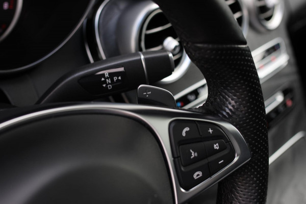 Mercedes-Benz C-Klasse Coupé 180 AMG *Pano*Camera*Magno kleur*Multibeam* Mercedes-Benz C-Klasse Coupé 180 AMG *Pano*Camera*Magno kleur*Multibeam*