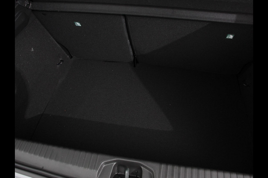 Mitsubishi Colt 1.6 HEV Automaat Intense Navigatie d.m.v. Apple Carplay/Android Auto Camera Climate Control Cruise Control Lichtmetalen velgen Extra Getint Glas Digitale Cockpit Mitsubishi Colt 1.6 HEV Automaat Intense Navigatie d.m.v. Apple Carplay/Android Auto Camera Climate Control Cruise Control Lichtmetalen velgen Extra Getint Glas Digitale Cockpit