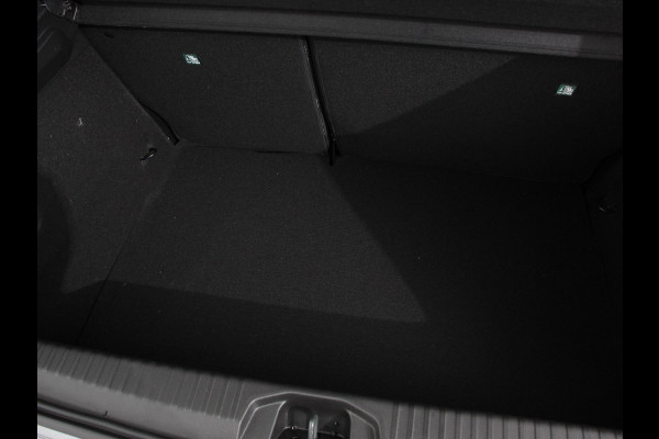 Mitsubishi Colt 1.6 HEV Automaat Intense Navigatie d.m.v. Apple Carplay/Android Auto Camera Climate Control Cruise Control Lichtmetalen velgen Extra Getint Glas Digitale Cockpit Mitsubishi Colt 1.6 HEV Automaat Intense Navigatie d.m.v. Apple Carplay/Android Auto Camera Climate Control Cruise Control Lichtmetalen velgen Extra Getint Glas Digitale Cockpit