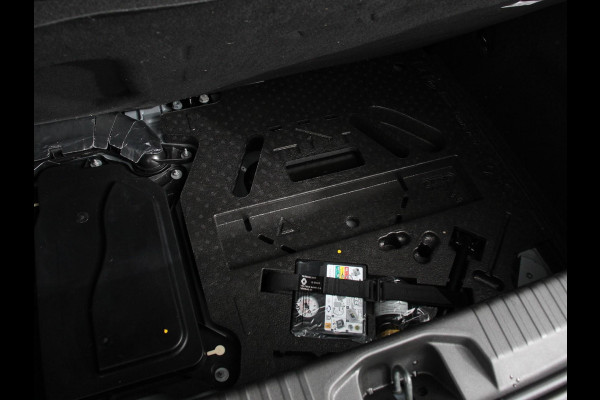 Mitsubishi Colt 1.6 HEV Automaat Intense Navigatie d.m.v. Apple Carplay/Android Auto Camera Climate Control Cruise Control Lichtmetalen velgen Extra Getint Glas Digitale Cockpit Mitsubishi Colt 1.6 HEV Automaat Intense Navigatie d.m.v. Apple Carplay/Android Auto Camera Climate Control Cruise Control Lichtmetalen velgen Extra Getint Glas Digitale Cockpit