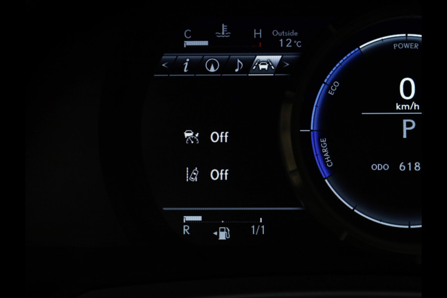 Lexus RC 300h F SPORT Line | Mark Levinson | Stoelventilatie | Safety Pac Lexus RC 300h F SPORT Line | Mark Levinson | Stoelventilatie | Safety Pac