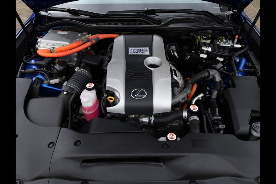 Lexus RC 300h F SPORT Line | Mark Levinson | Stoelventilatie | Safety Pac Lexus RC 300h F SPORT Line | Mark Levinson | Stoelventilatie | Safety Pac