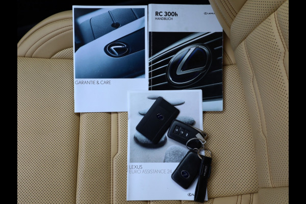 Lexus RC 300h F SPORT Line | Mark Levinson | Stoelventilatie | Safety Pac Lexus RC 300h F SPORT Line | Mark Levinson | Stoelventilatie | Safety Pac