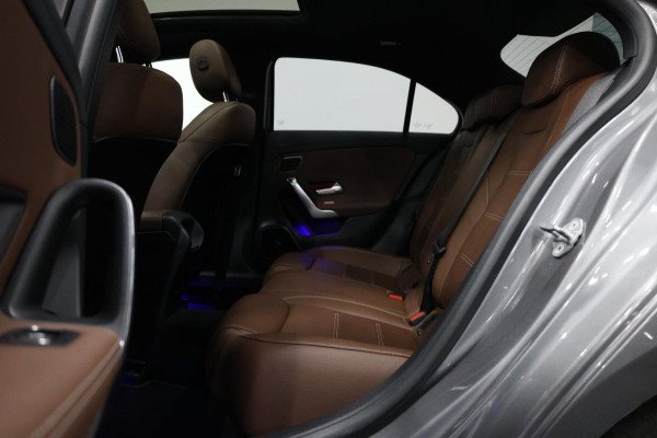 Mercedes-Benz A-Klasse 250 e AMG Line LED/SFEER/PANORAMADAK/LEER+S.VERWARMING+MEMORY/19"LMV/360 CAM/LINE/ACC/ECC/12 MDN GARANTIE!
