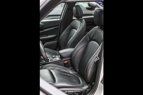 MINI Clubman 2.0 JCW 306Pk ALL4 *Pano*Harman/Kardon*Camera*Leder*Head-Up* MINI Clubman 2.0 JCW 306Pk ALL4 *Pano*Harman/Kardon*Camera*Leder*Head-Up*