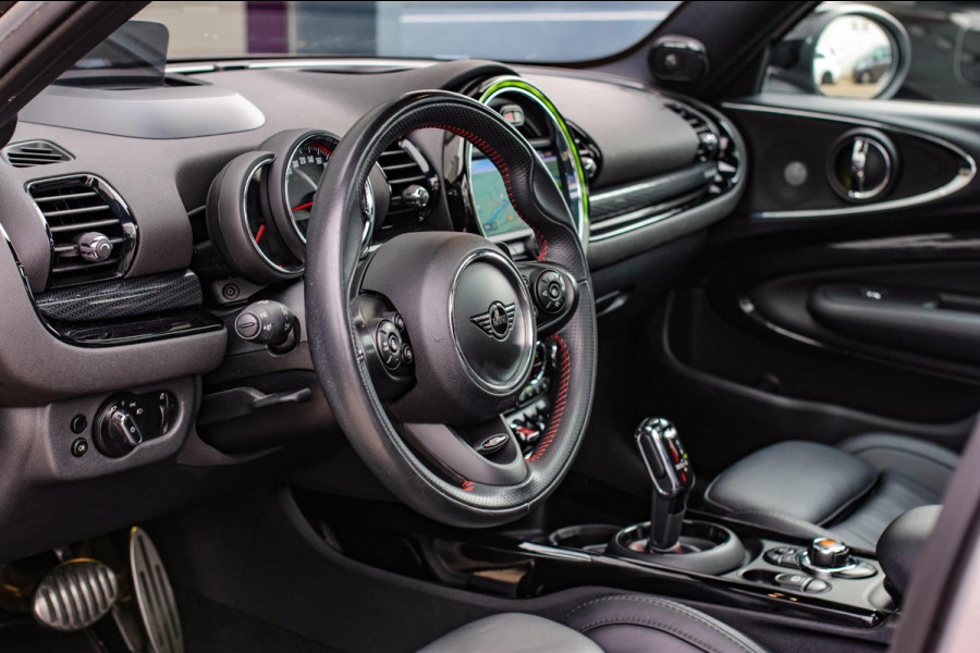 MINI Clubman 2.0 JCW 306Pk ALL4 *Pano*Harman/Kardon*Camera*Leder*Head-Up* MINI Clubman 2.0 JCW 306Pk ALL4 *Pano*Harman/Kardon*Camera*Leder*Head-Up*