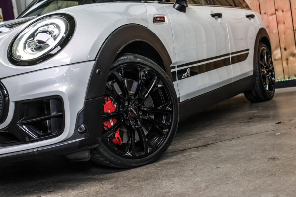 MINI Clubman 2.0 JCW 306Pk ALL4 *Pano*Harman/Kardon*Camera*Leder*Head-Up* MINI Clubman 2.0 JCW 306Pk ALL4 *Pano*Harman/Kardon*Camera*Leder*Head-Up*