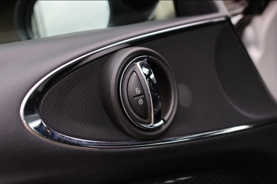 MINI Clubman 2.0 JCW 306Pk ALL4 *Pano*Harman/Kardon*Camera*Leder*Head-Up* MINI Clubman 2.0 JCW 306Pk ALL4 *Pano*Harman/Kardon*Camera*Leder*Head-Up*