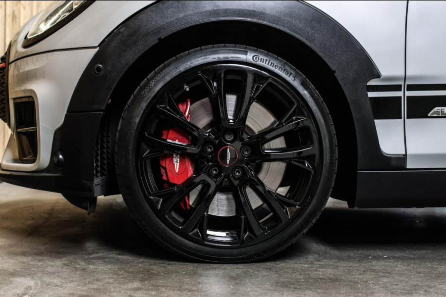 MINI Clubman 2.0 JCW 306Pk ALL4 *Pano*Harman/Kardon*Camera*Leder*Head-Up* MINI Clubman 2.0 JCW 306Pk ALL4 *Pano*Harman/Kardon*Camera*Leder*Head-Up*