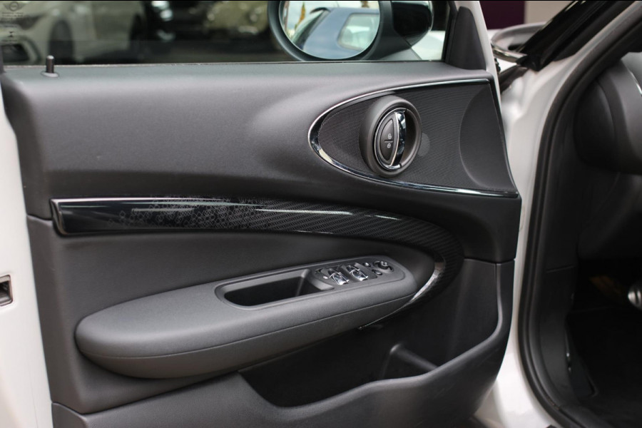 MINI Clubman 2.0 JCW 306Pk ALL4 *Pano*Harman/Kardon*Camera*Leder*Head-Up* MINI Clubman 2.0 JCW 306Pk ALL4 *Pano*Harman/Kardon*Camera*Leder*Head-Up*