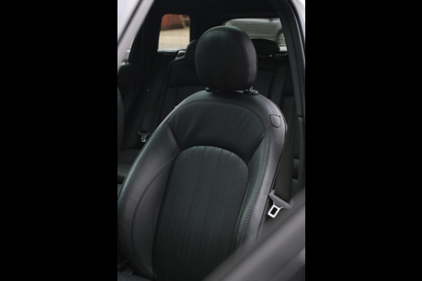 MINI Clubman 2.0 JCW 306Pk ALL4 *Pano*Harman/Kardon*Camera*Leder*Head-Up* MINI Clubman 2.0 JCW 306Pk ALL4 *Pano*Harman/Kardon*Camera*Leder*Head-Up*