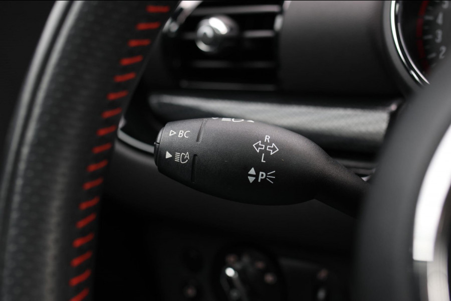 MINI Clubman 2.0 JCW 306Pk ALL4 *Pano*Harman/Kardon*Camera*Leder*Head-Up* MINI Clubman 2.0 JCW 306Pk ALL4 *Pano*Harman/Kardon*Camera*Leder*Head-Up*