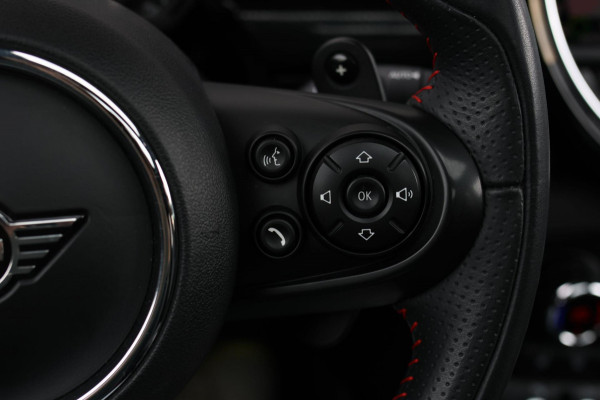 MINI Clubman 2.0 JCW 306Pk ALL4 *Pano*Harman/Kardon*Camera*Leder*Head-Up* MINI Clubman 2.0 JCW 306Pk ALL4 *Pano*Harman/Kardon*Camera*Leder*Head-Up*