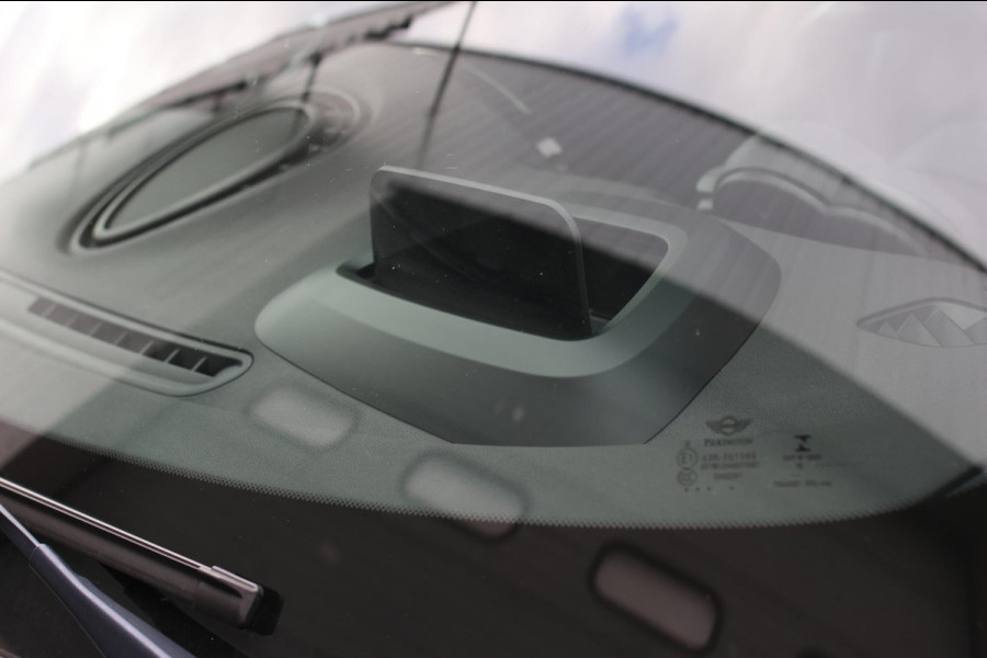 MINI Clubman 2.0 JCW 306Pk ALL4 *Pano*Harman/Kardon*Camera*Leder*Head-Up* MINI Clubman 2.0 JCW 306Pk ALL4 *Pano*Harman/Kardon*Camera*Leder*Head-Up*