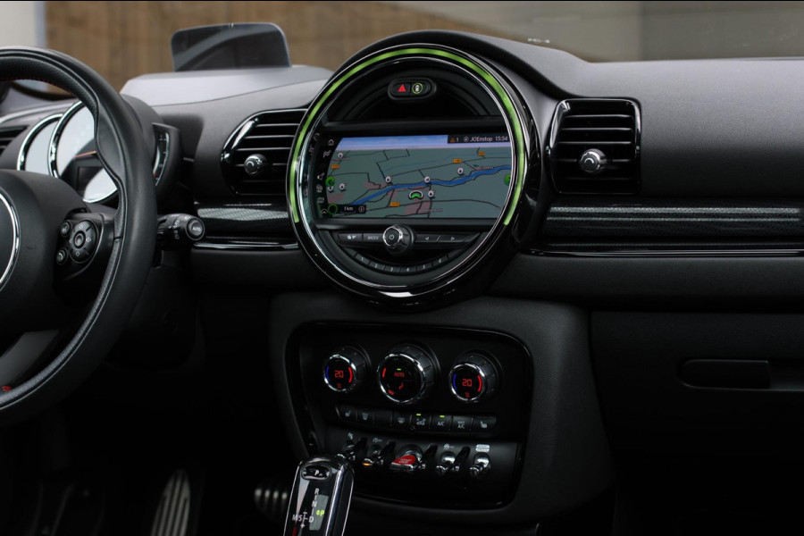 MINI Clubman 2.0 JCW 306Pk ALL4 *Pano*Harman/Kardon*Camera*Leder*Head-Up* MINI Clubman 2.0 JCW 306Pk ALL4 *Pano*Harman/Kardon*Camera*Leder*Head-Up*