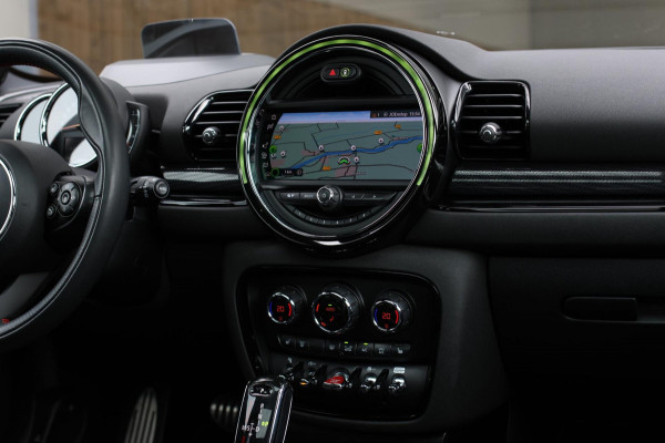 MINI Clubman 2.0 JCW 306Pk ALL4 *Pano*Harman/Kardon*Camera*Leder*Head-Up* MINI Clubman 2.0 JCW 306Pk ALL4 *Pano*Harman/Kardon*Camera*Leder*Head-Up*