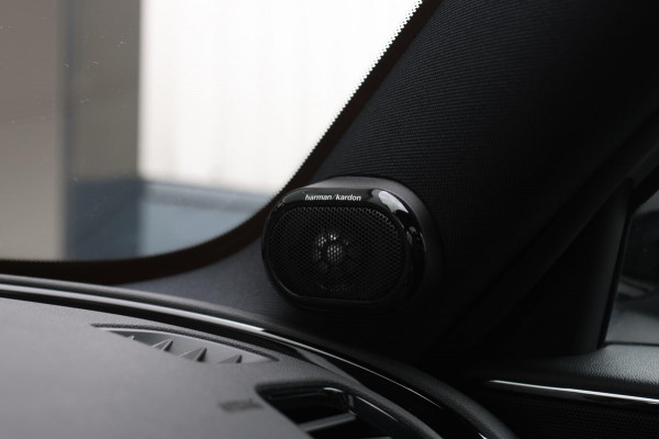 MINI Clubman 2.0 JCW 306Pk ALL4 *Pano*Harman/Kardon*Camera*Leder*Head-Up* MINI Clubman 2.0 JCW 306Pk ALL4 *Pano*Harman/Kardon*Camera*Leder*Head-Up*