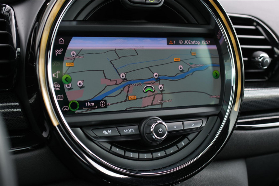 MINI Clubman 2.0 JCW 306Pk ALL4 *Pano*Harman/Kardon*Camera*Leder*Head-Up* MINI Clubman 2.0 JCW 306Pk ALL4 *Pano*Harman/Kardon*Camera*Leder*Head-Up*